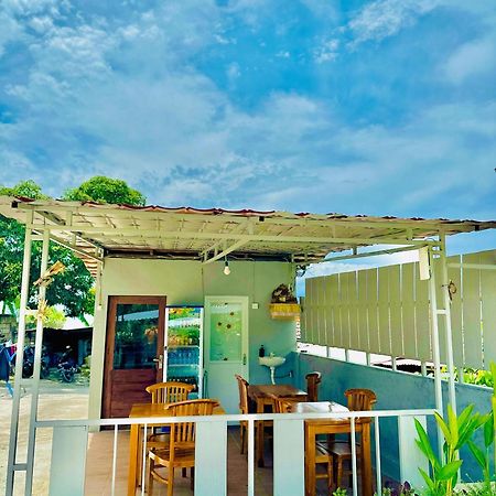 Prasi Sunrise Homestay Toyapakeh Exterior foto