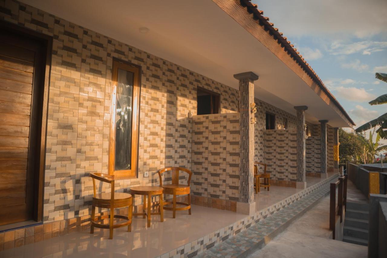 Prasi Sunrise Homestay Toyapakeh Exterior foto